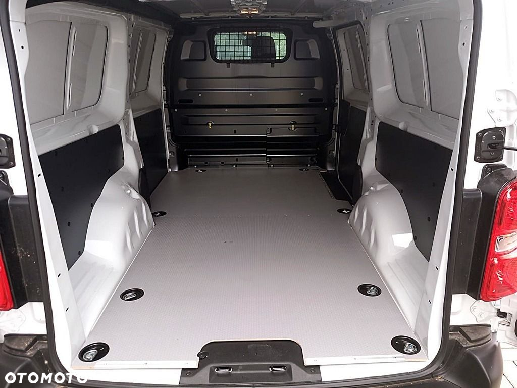 Toyota PROACE - 10