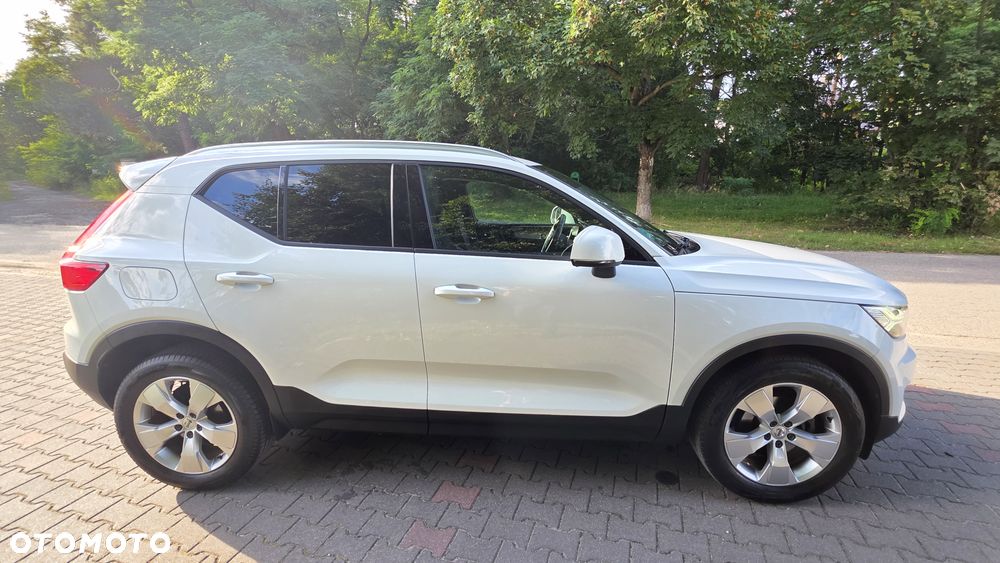 Volvo XC 40 D3 Geartronic Momentum Pro - 5