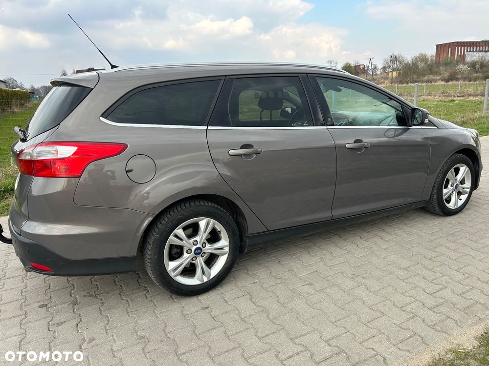 Ford Focus 2.0 TDCi DPF Champions Edition - 9