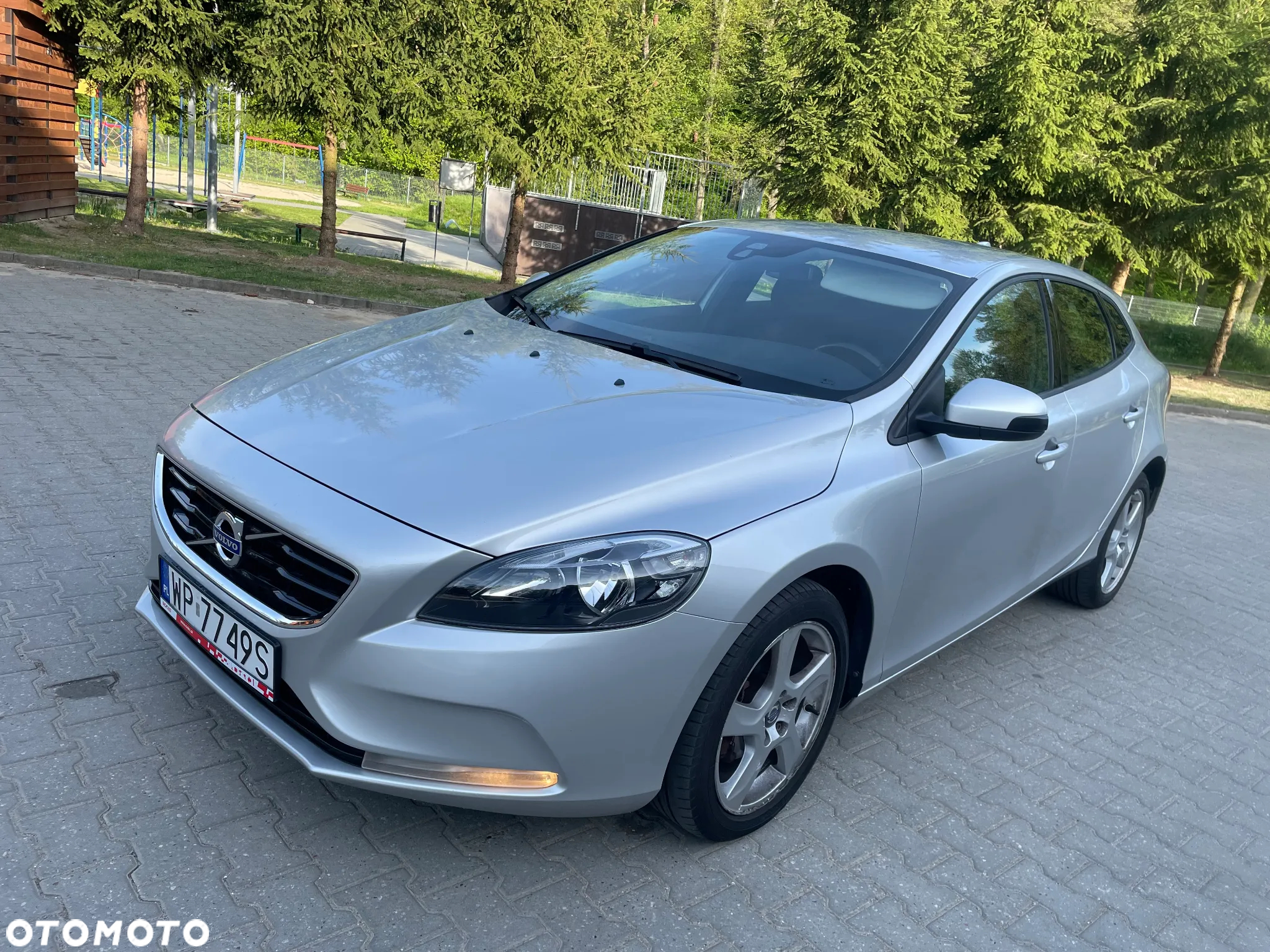 Volvo V40 D2 Momentum - 26