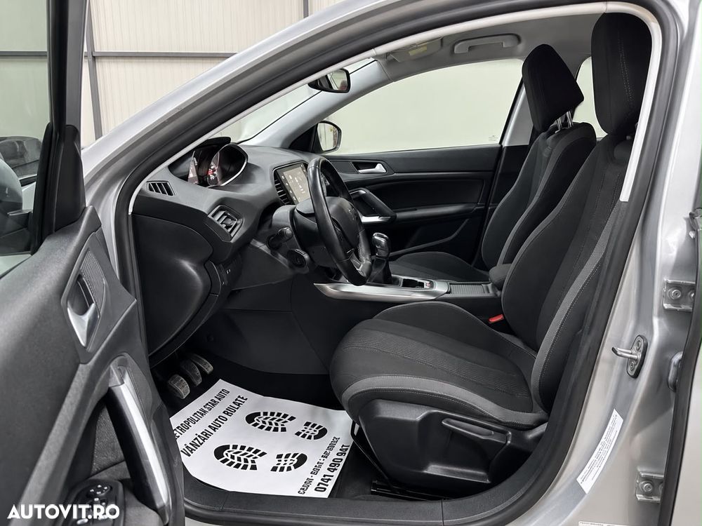 Peugeot 308 - 10