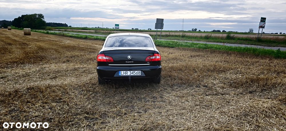 Skoda Superb 1.8 TSI Elegance DSG - 6