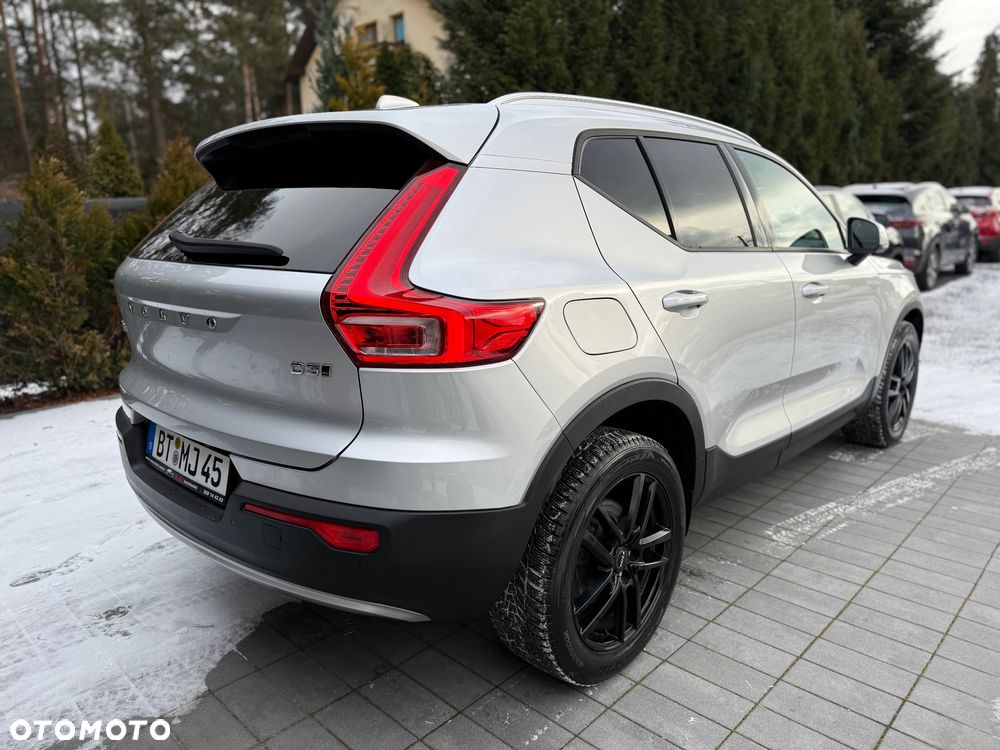 Volvo XC 40 D3 AWD Momentum Pro - 5