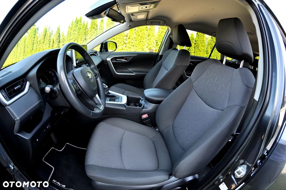 Toyota RAV4 2.5 Hybrid Comfort 4x2 - 18