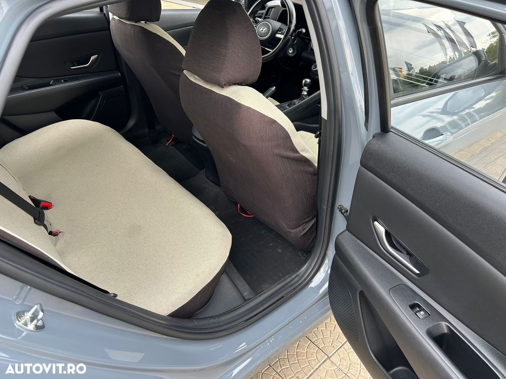 Hyundai Elantra 1.6 l 123 CP 6MT Classic - 6