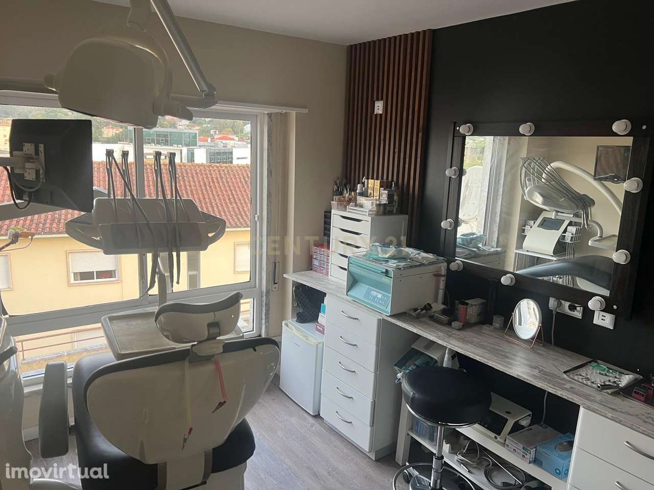 Clínica Dentária em Sintra com dois consultórios para trespasse - Grande imagem: 3/7