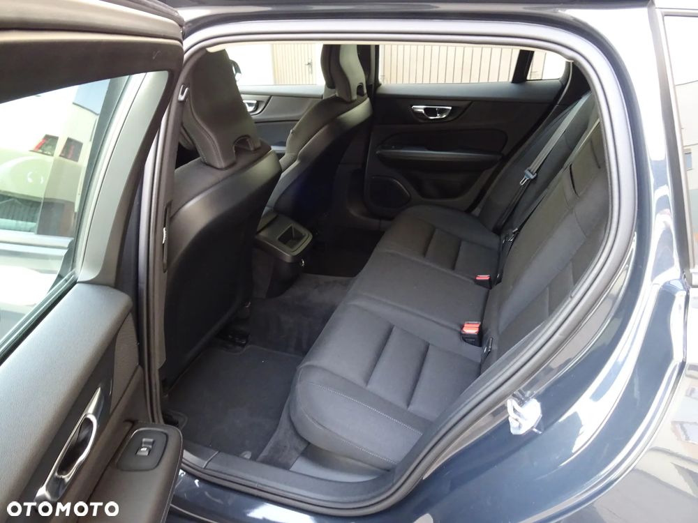 Volvo V60 D3 Geartronic Kinetic - 9