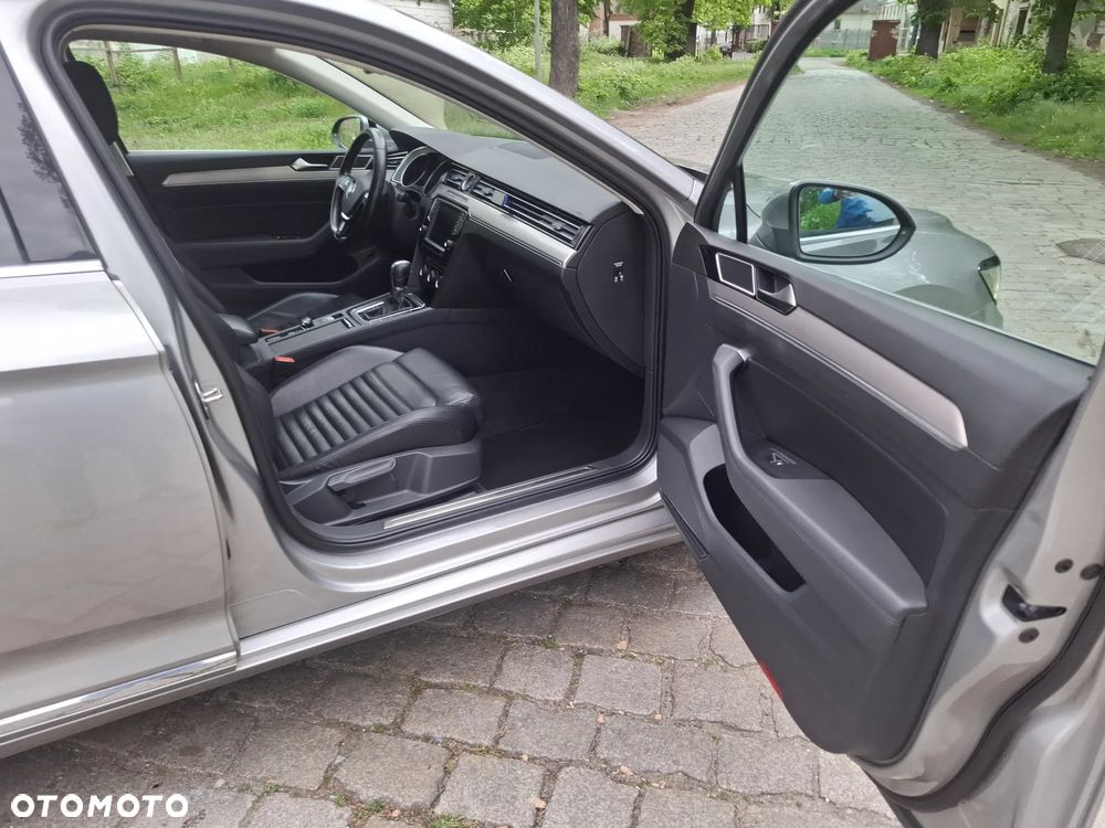 Volkswagen Passat 2.0 TDI SCR DSG Highline - 14