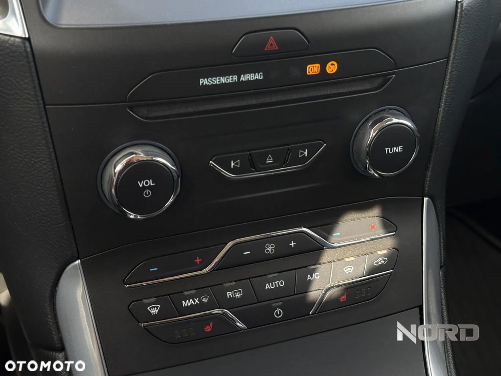 Ford Galaxy 1.5 EcoBoost Titanium - 28