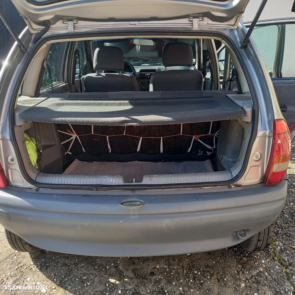 Opel Corsa 1.5 TD - 4