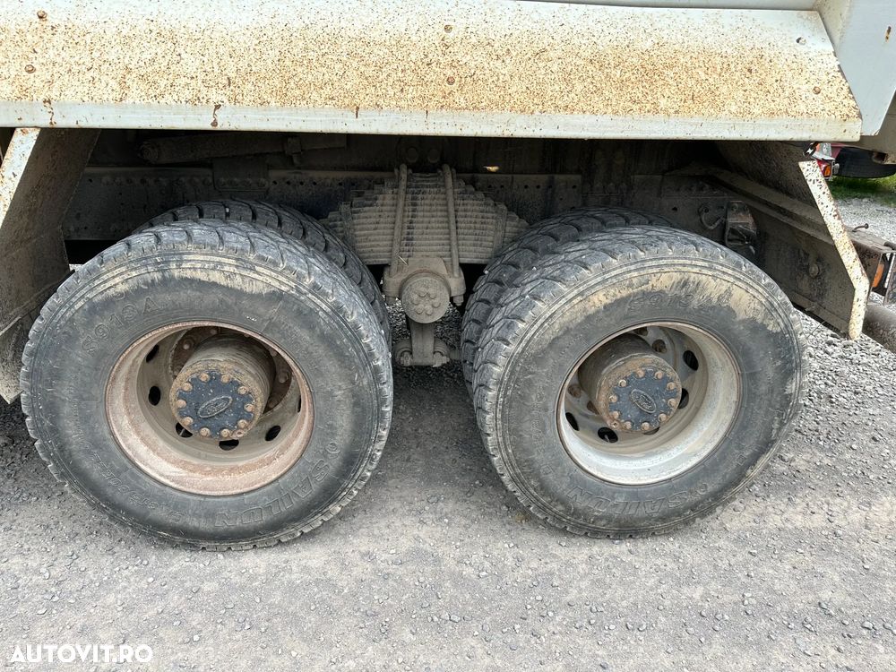 Ford Cargo 4142 - 7