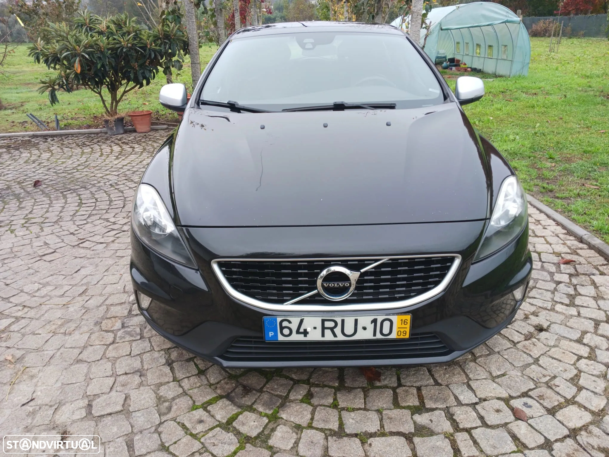 Volvo V40 2.0 D2 R-Design - 11