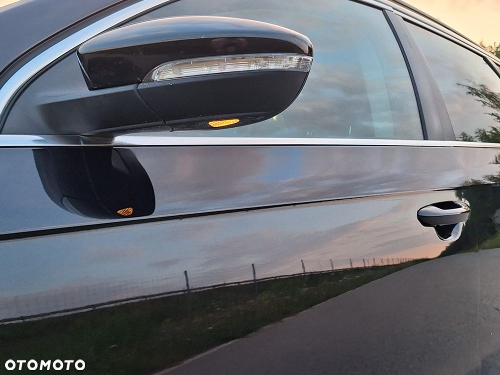 Volkswagen Passat 2.0 TDI Highline DSG - 19
