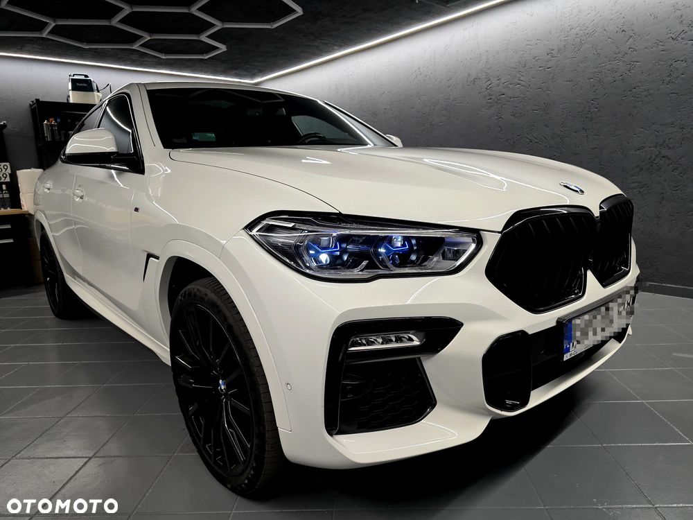 BMW X6 xDrive40d mHEV - 12