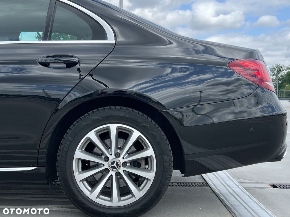 Mercedes-Benz Klasa E 200 d 9G-TRONIC - 9