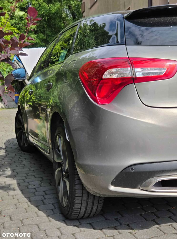Citroën DS5 HDi 165 SoChic - 8