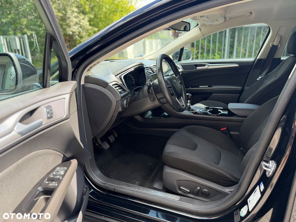 Ford Mondeo - 10