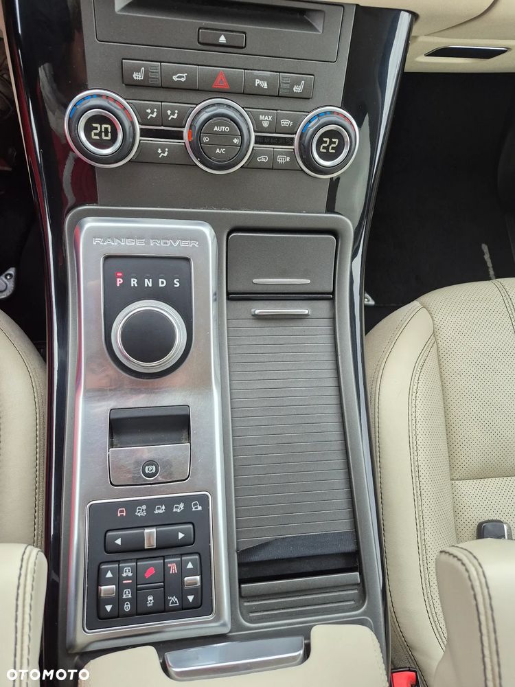 Land Rover Range Rover Sport S 3.0SD V6 HSE - 34