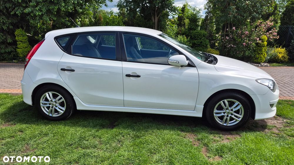 Hyundai i30 1.4 Comfort EU5 - 3
