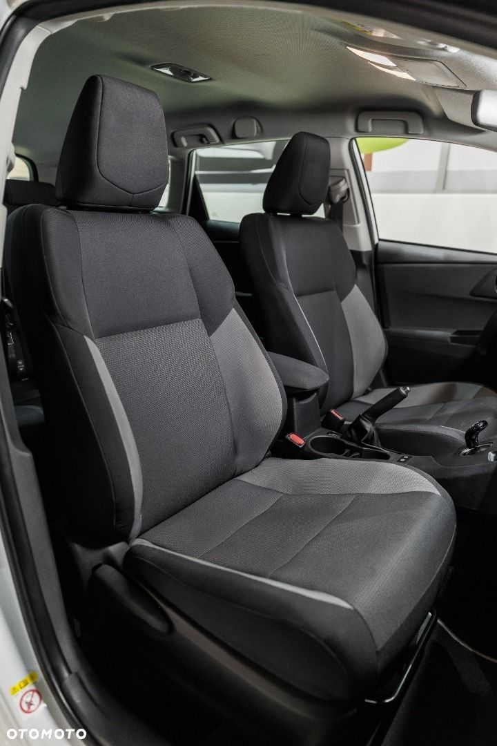 Toyota Auris - 12
