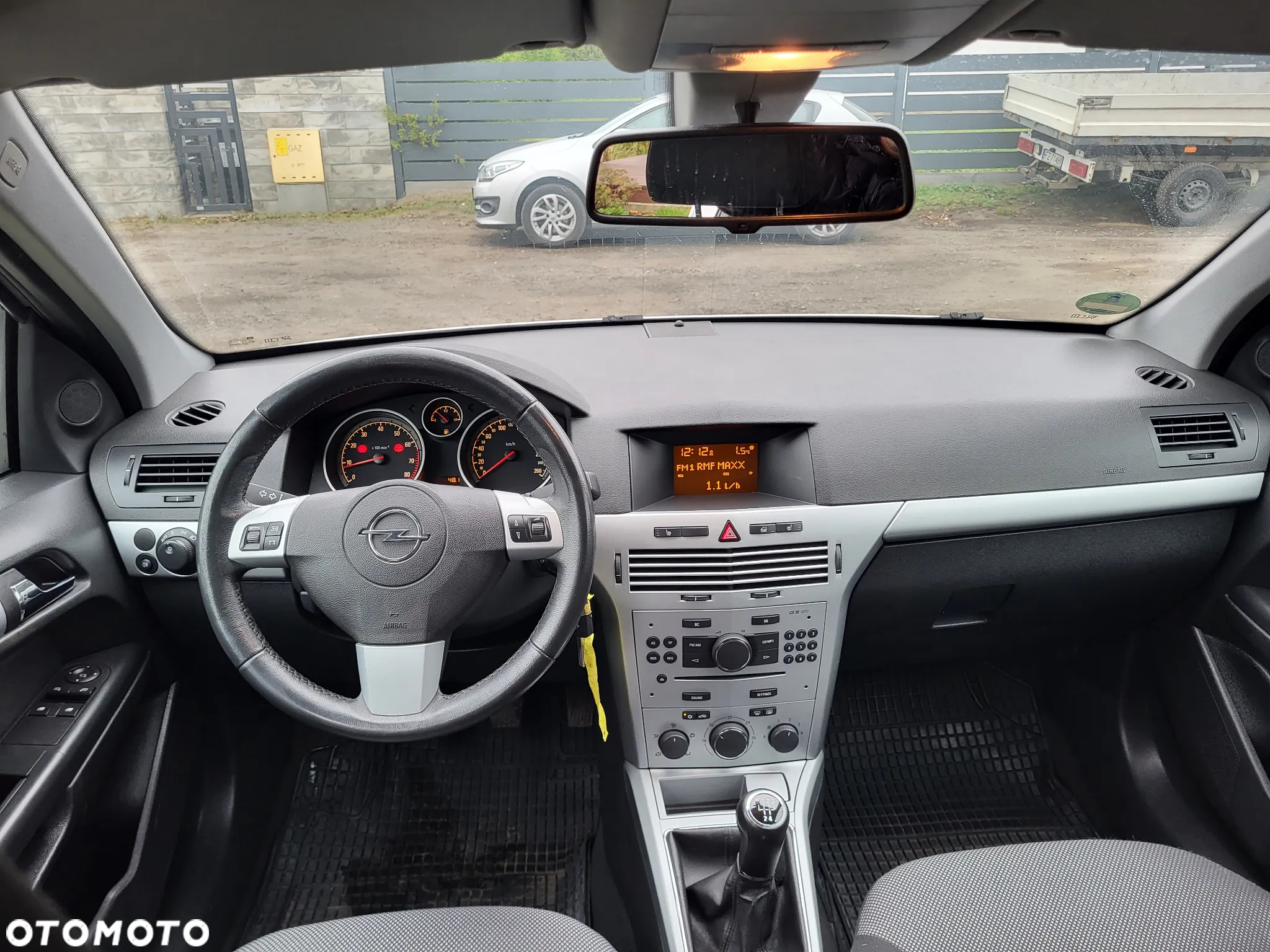 Opel Astra 1.8 Caravan Edition - 14