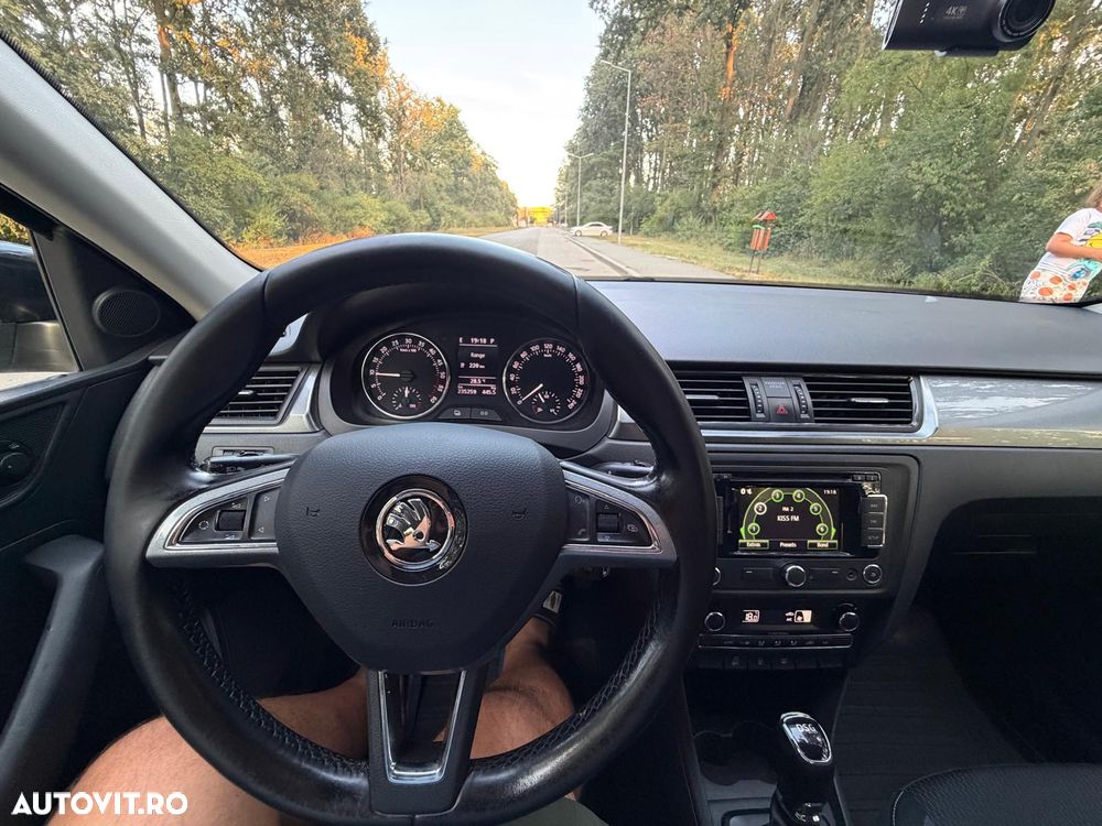 Skoda RAPID 1.6 TDI DSG Active - 12