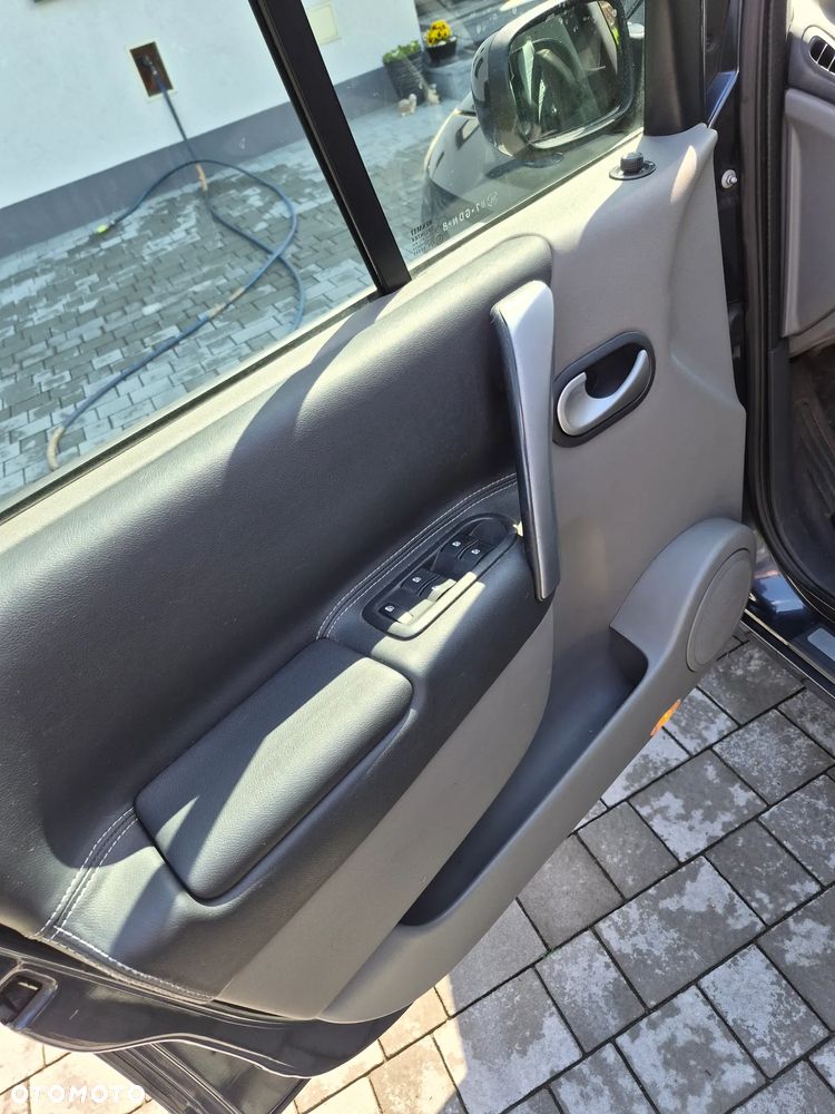 Renault Scenic 1.6 16V Tech Run bioetanol - 32