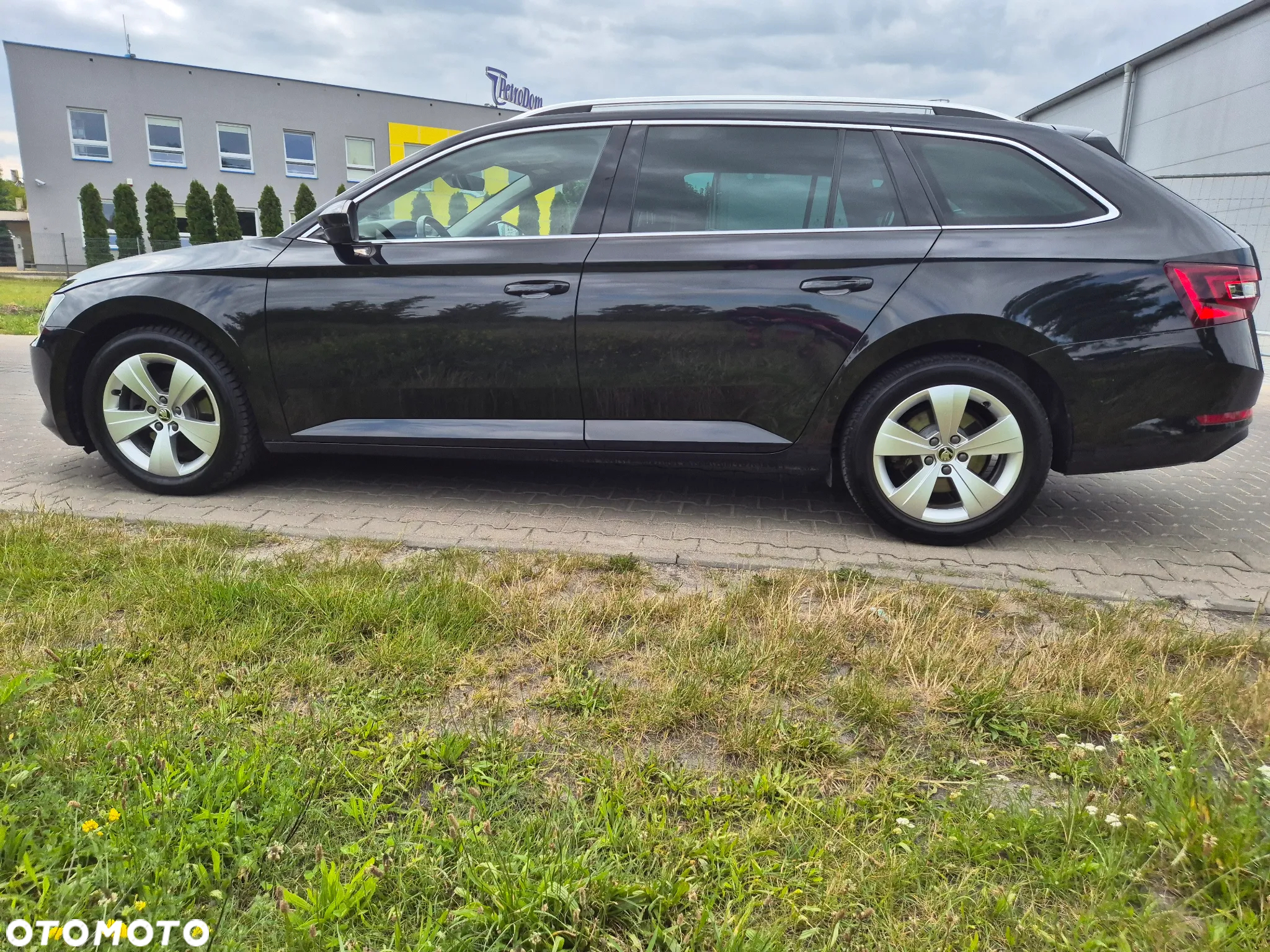 Skoda Superb 2.0 TDI SCR Style DSG - 3