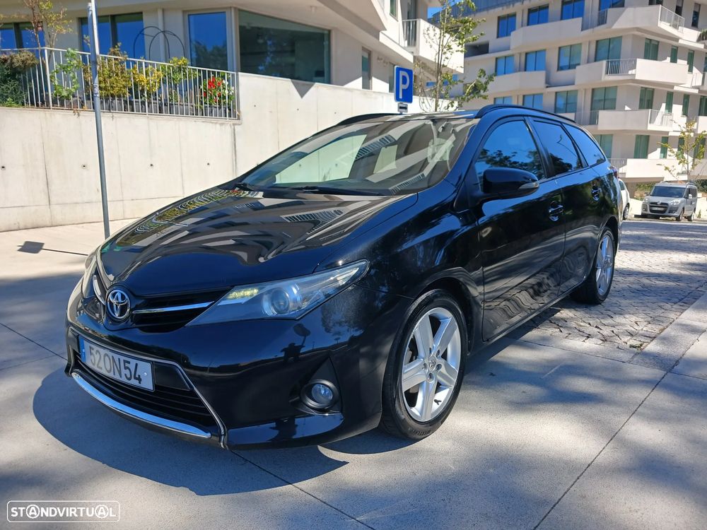 Toyota Auris Touring Sports 1.4 D-4D Com+P.Sport — fotografia 3