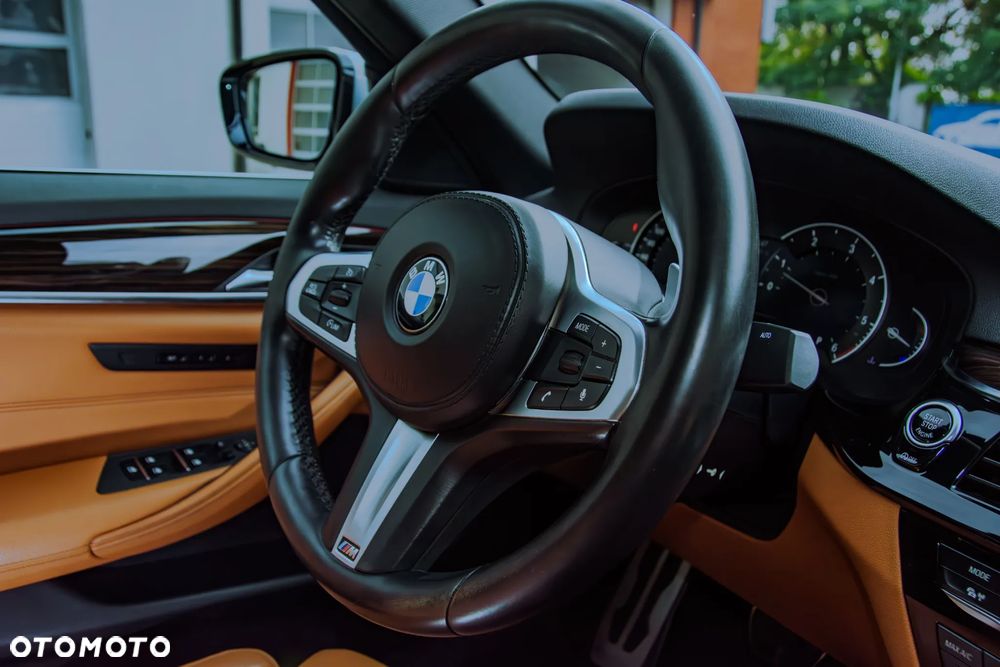 BMW Seria 5 540d xDrive - 15
