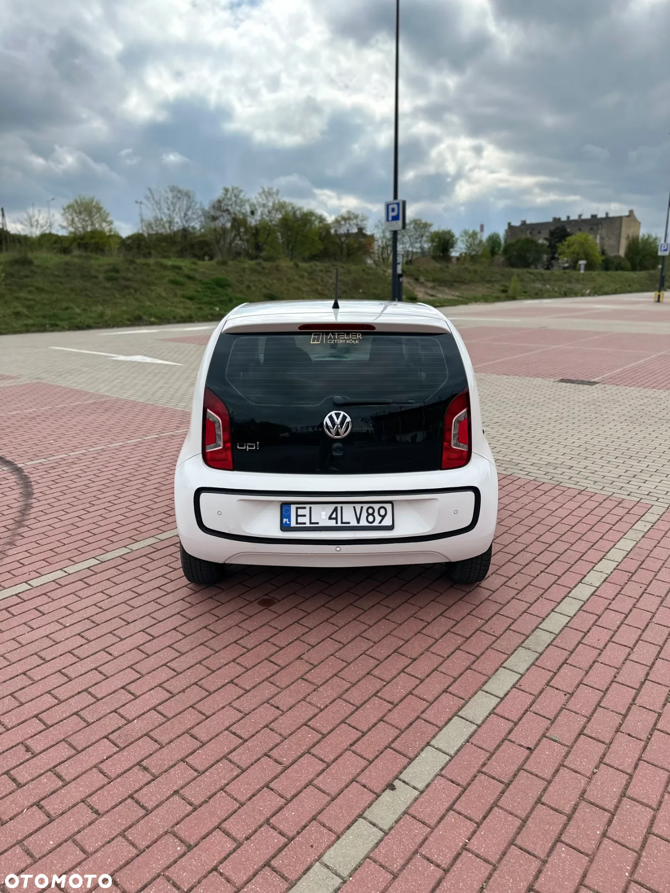 Volkswagen up! 1.0 high - 8