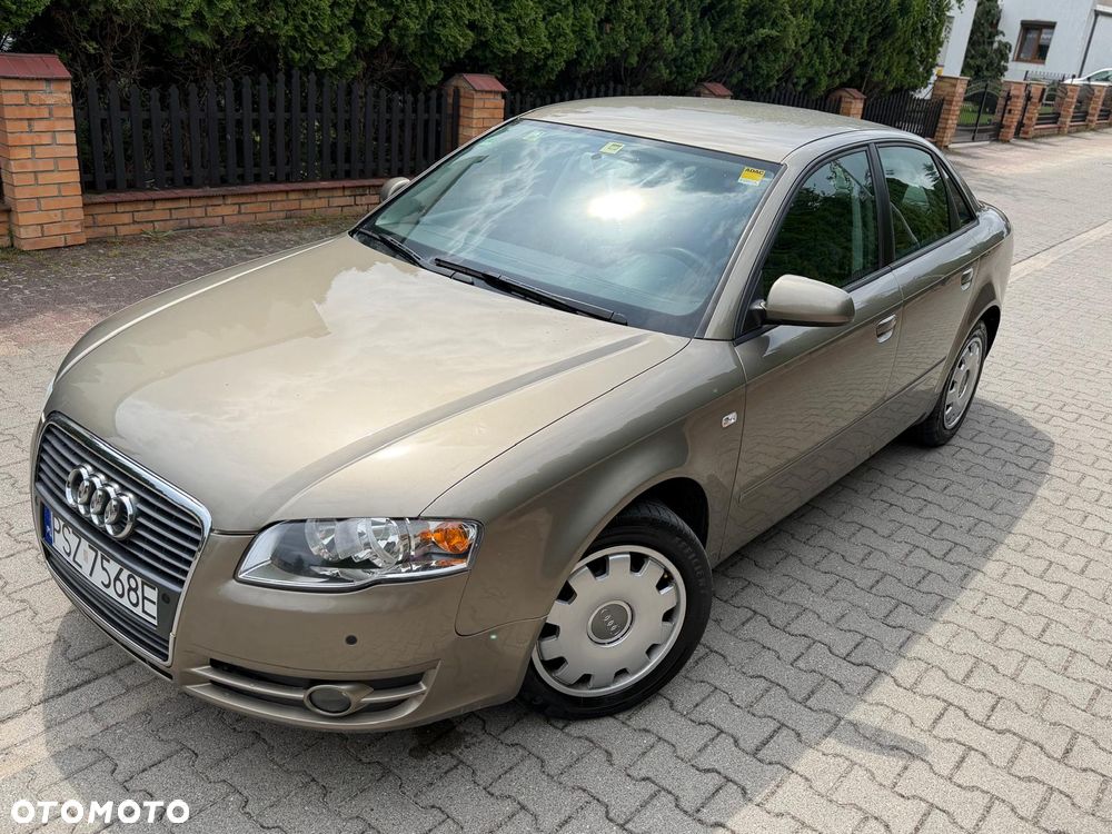Audi A4 Limousine - 3