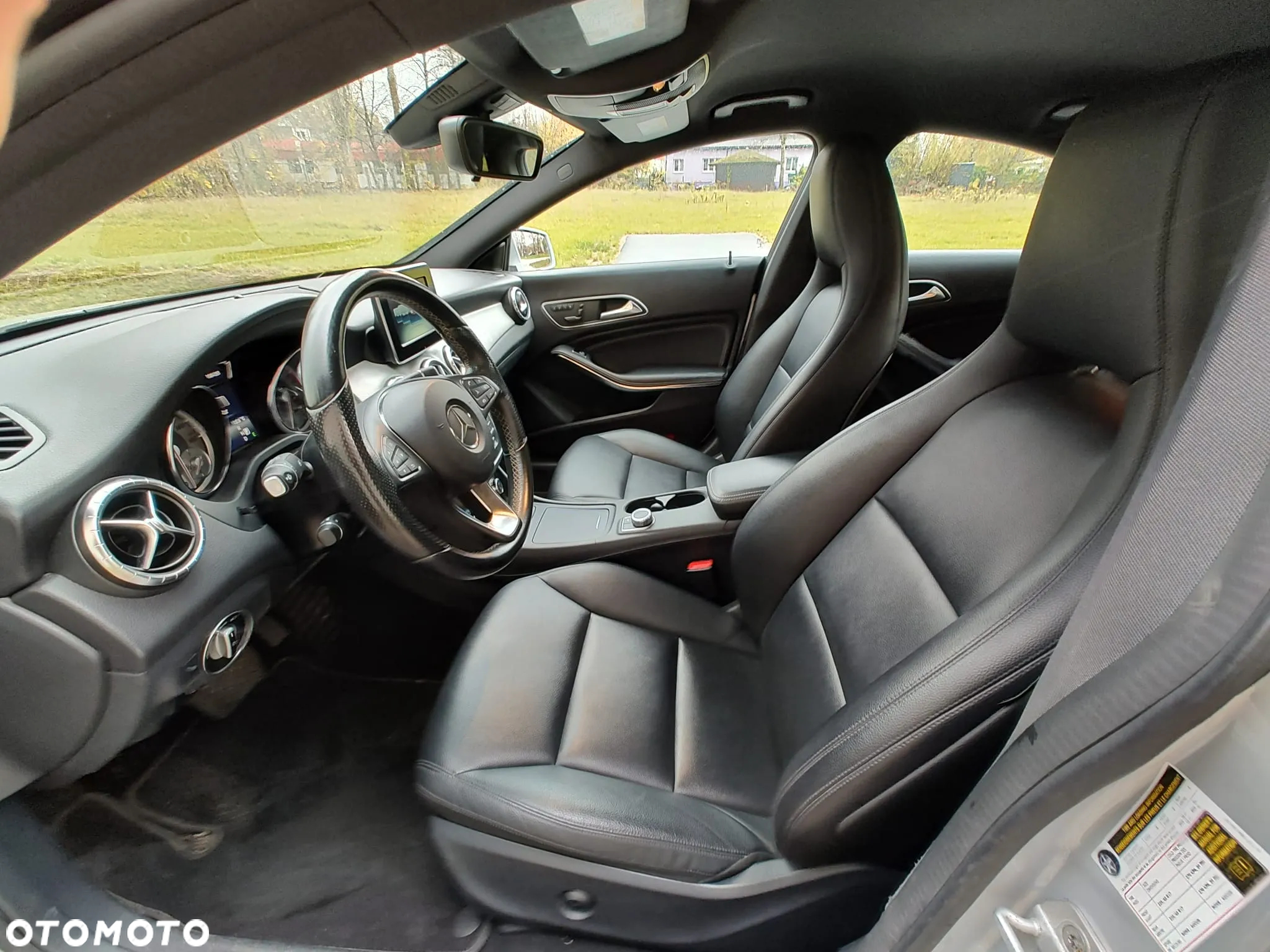 Mercedes-Benz CLA - 16