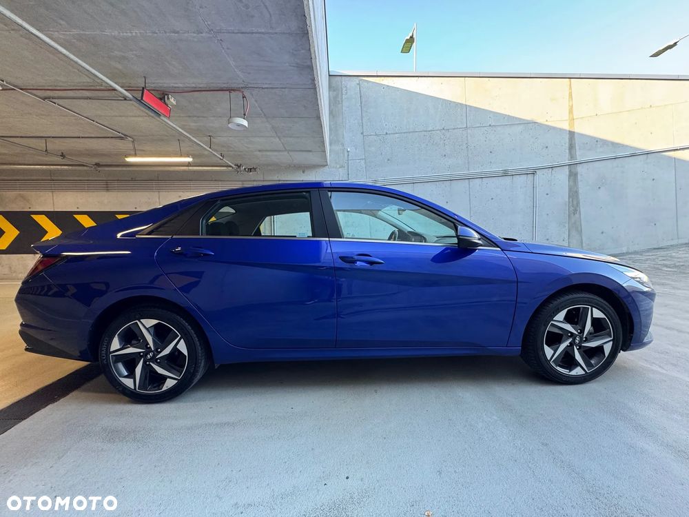 Hyundai Elantra 1.6 Executive CVT - 8