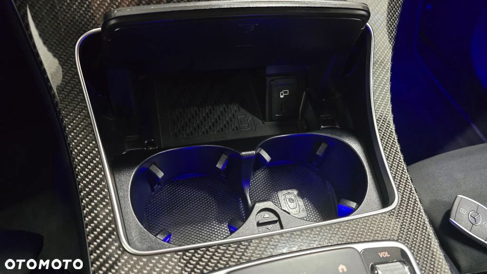 Mercedes-Benz GLC 220 d 4Matic 9G-TRONIC AMG Line Plus - 29