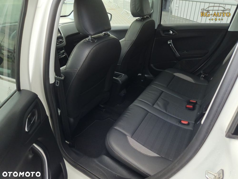 Peugeot 2008 - 25