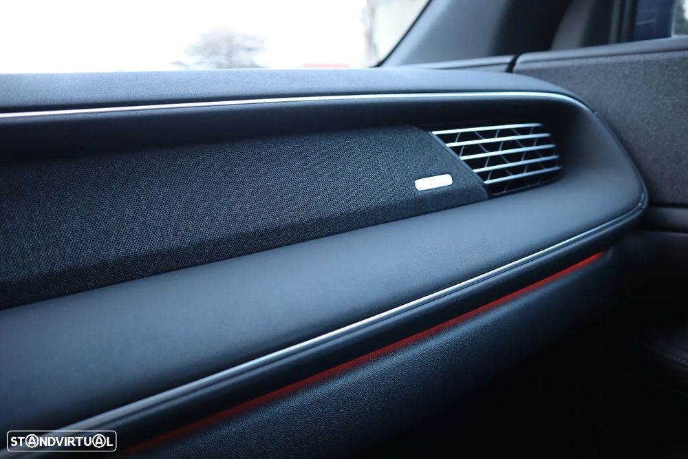 Xpeng G6 87.5 kWh Long Range - 25