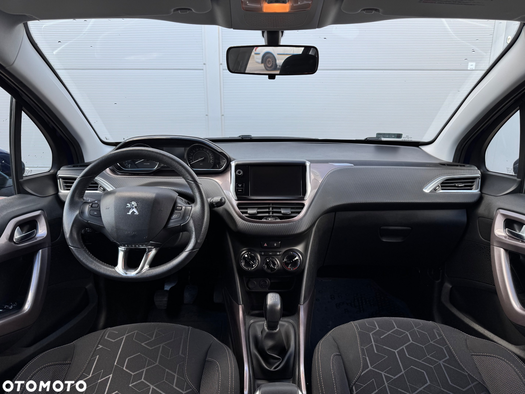 Peugeot 2008 1.2 Pure Tech Active - 11