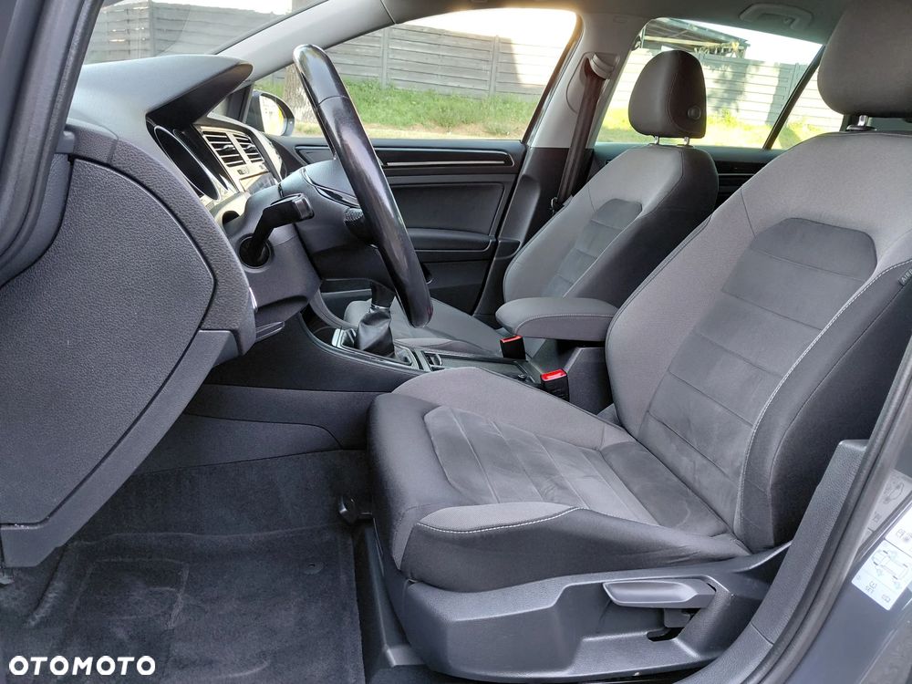 Volkswagen Golf 1.4 TSI BMT Highline - 34