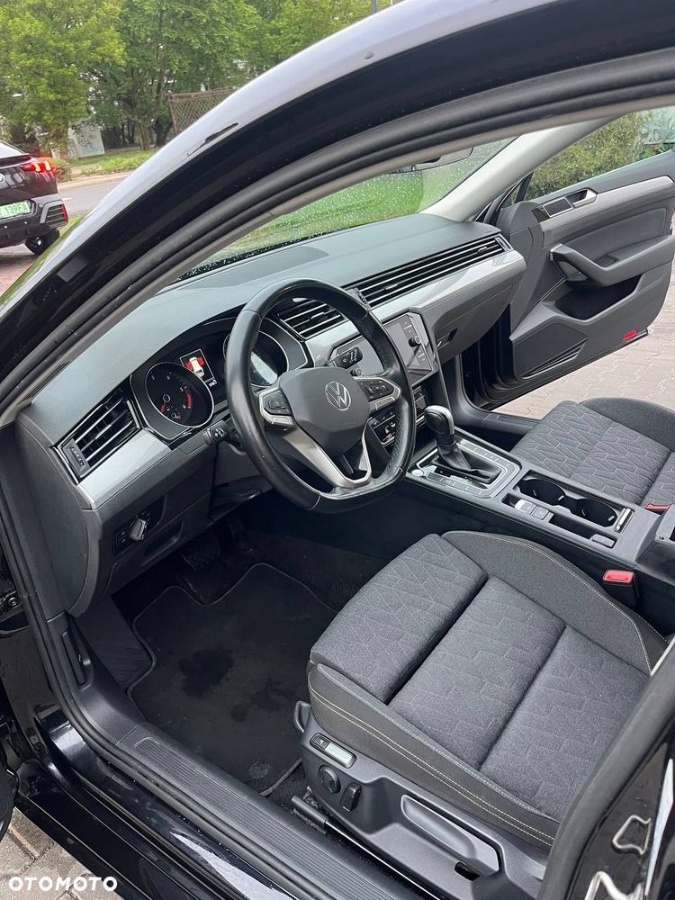 Volkswagen Passat 2.0 TDI EVO Business DSG - 2