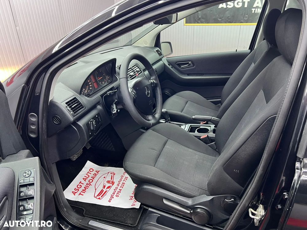 Mercedes-Benz A 180 - 12