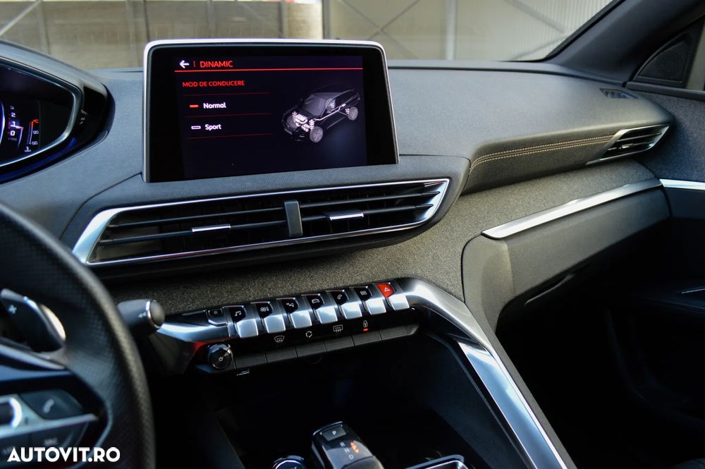 Peugeot 3008 1.6 BlueHDI S&S EAT6 GT-Line - 28