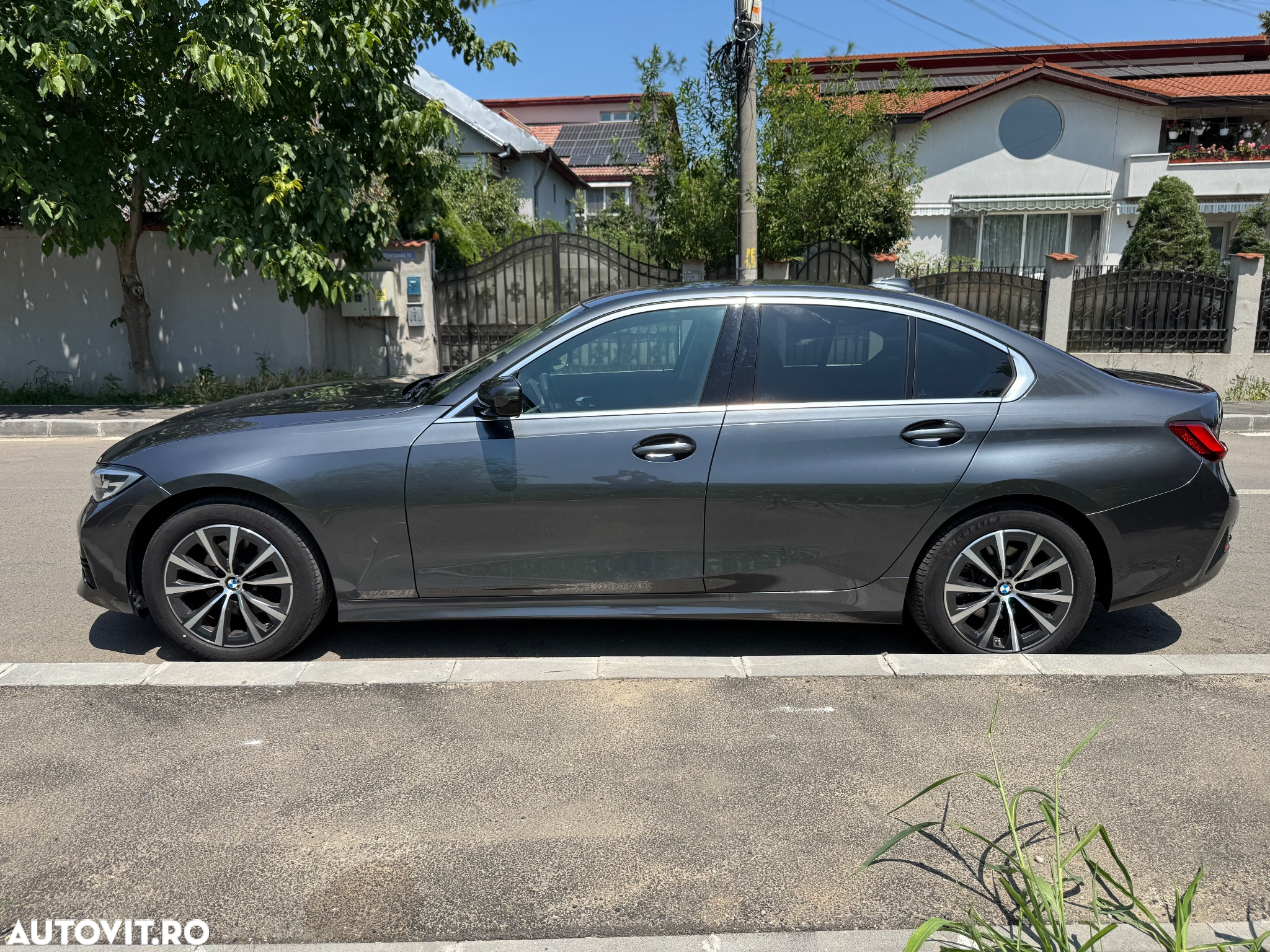 BMW Seria 3 320i AT - 4
