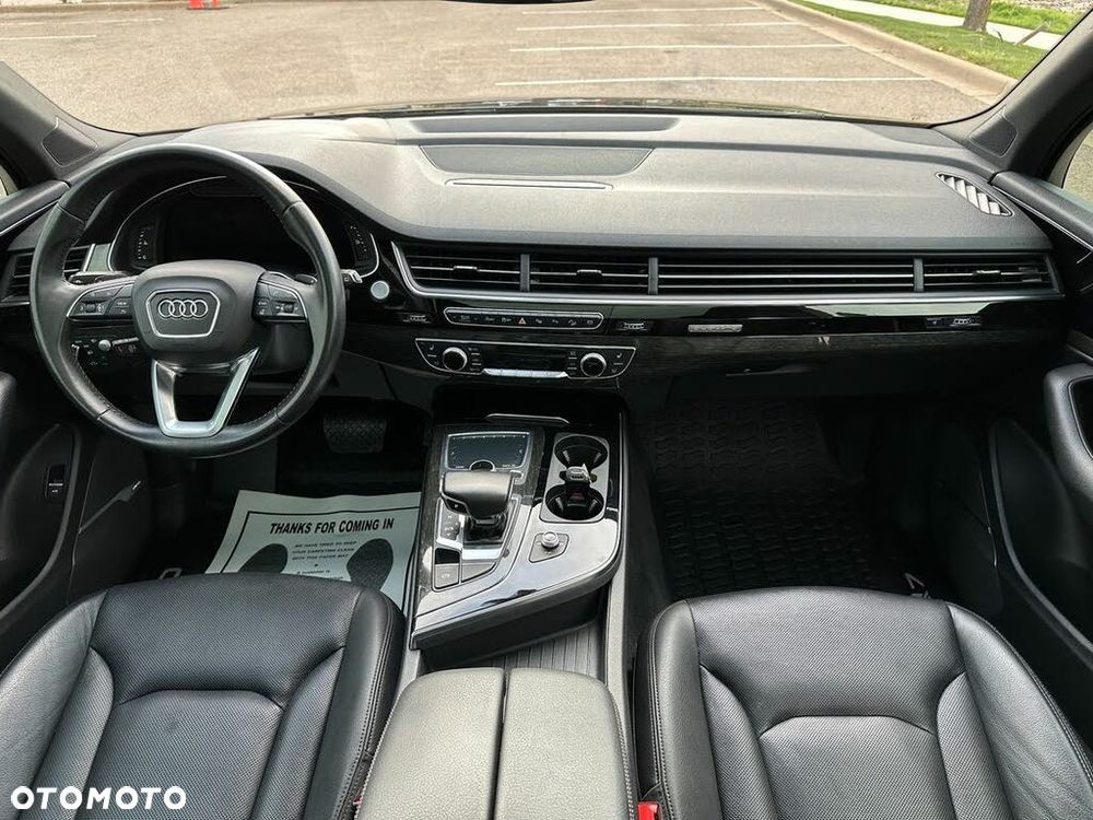Audi Q7 - 7