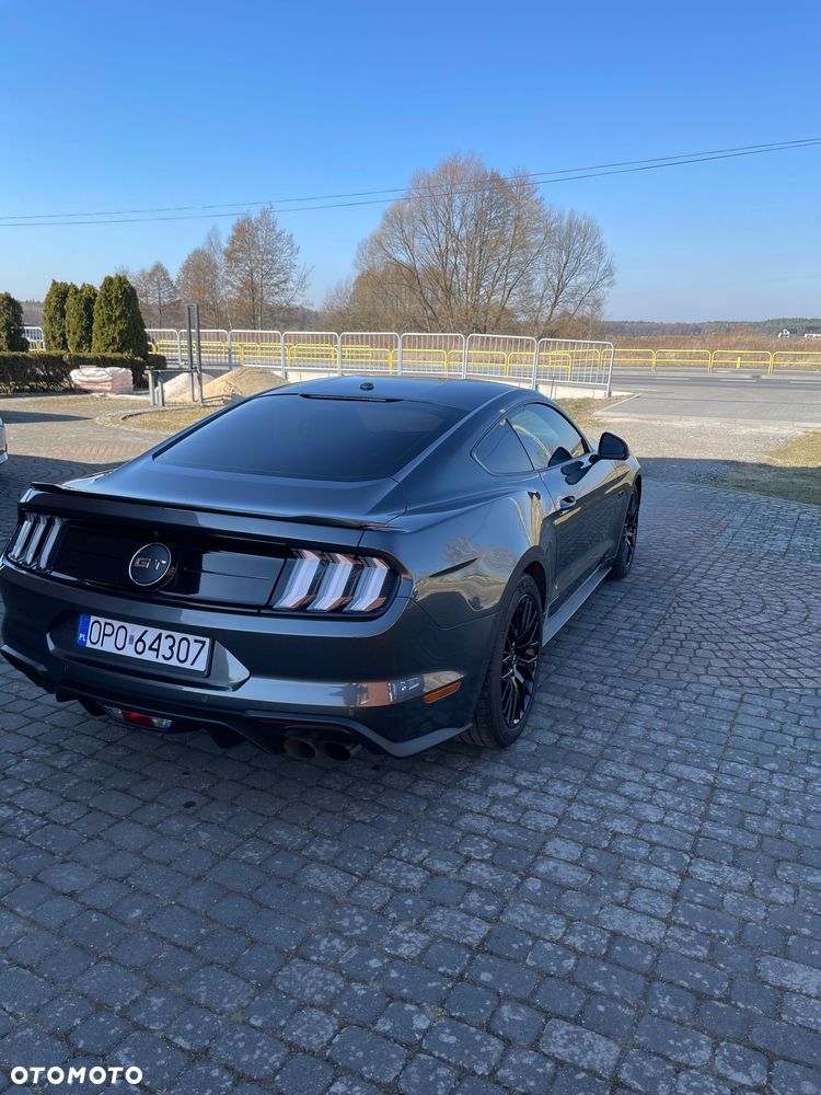 Ford Mustang - 8