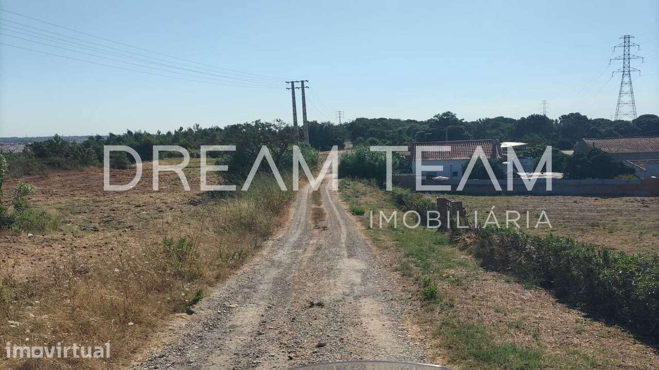 Terreno Urbano para Construção – Palhais-Coina | Viabilidade para 27 F - Grande imagem: 2/23