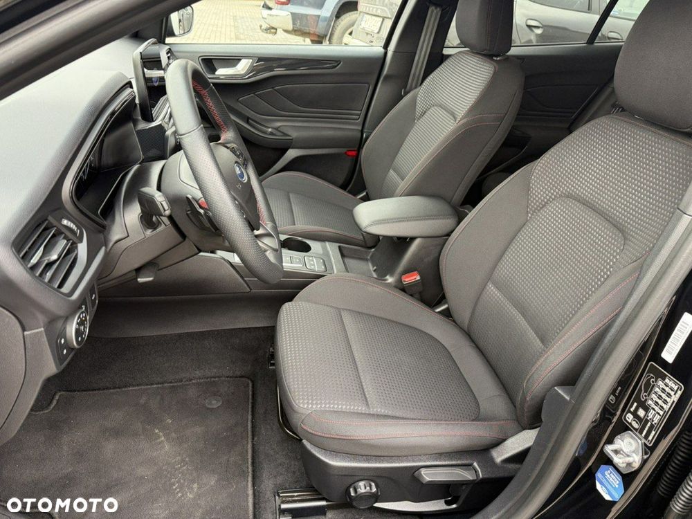 Ford Focus - 23