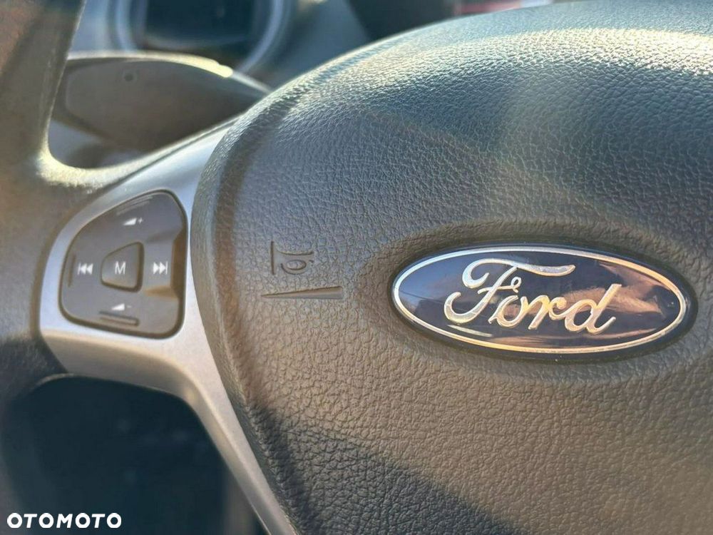 Ford Fiesta 1.25 Ambiente EU5 - 25