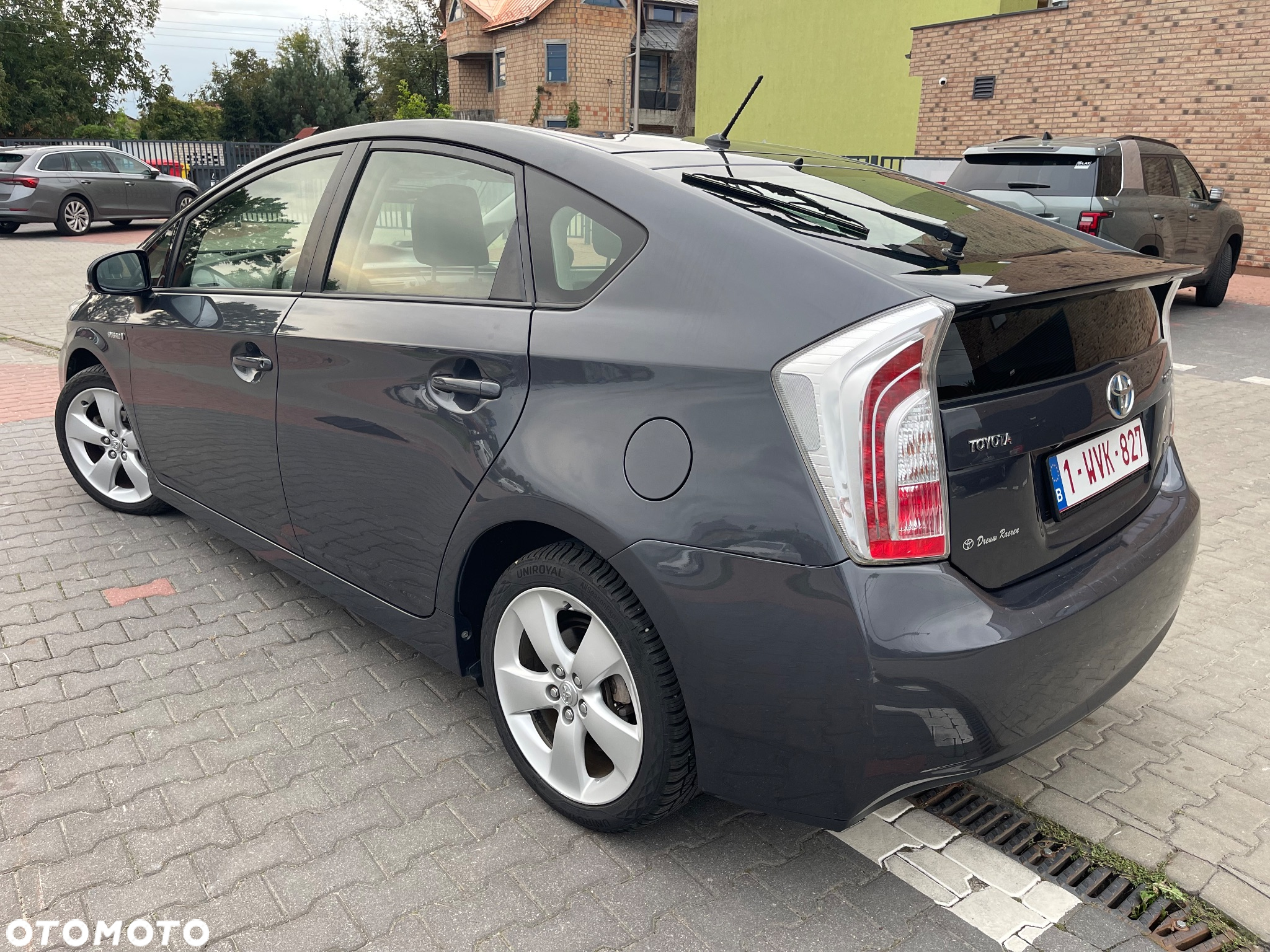 Toyota Prius 1.8 HSD Premium - 6