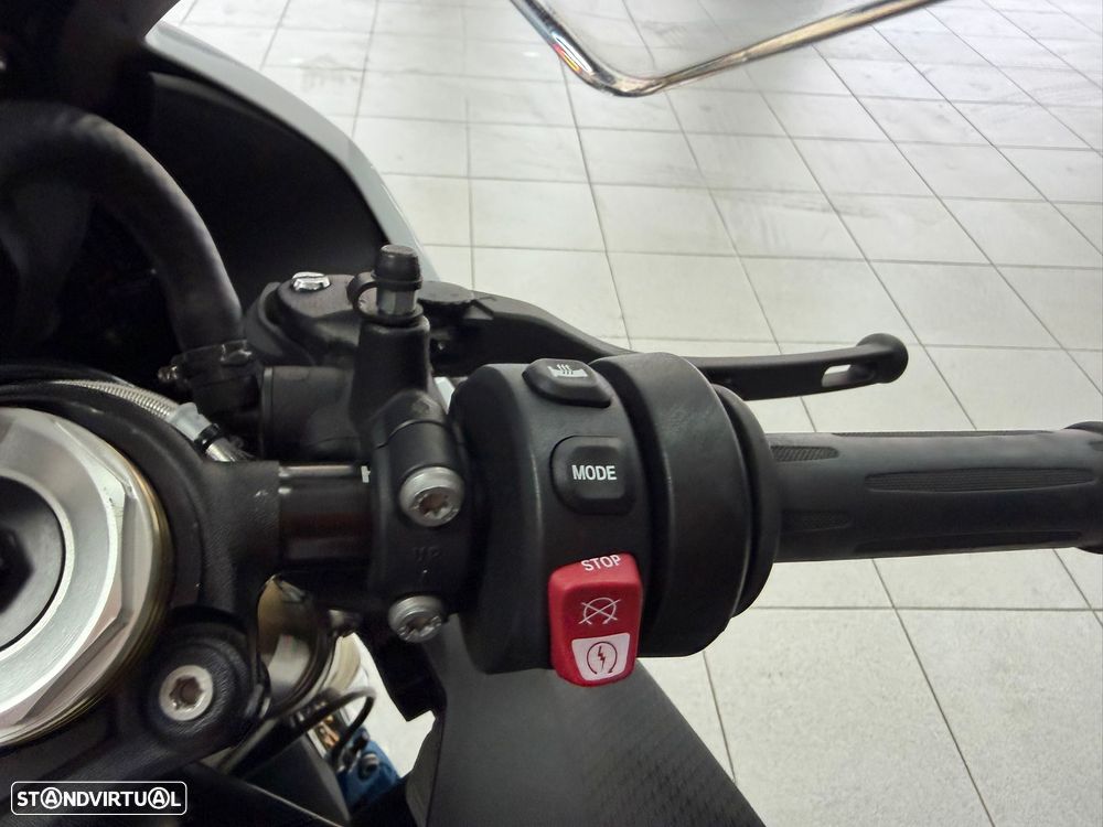 BMW S 1000 RR PACK M - 10